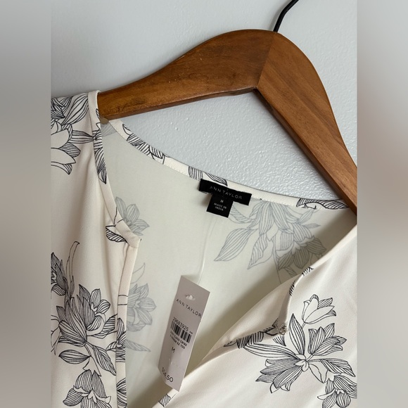 Floral Sleeveless Wrap Top - Cream and Gray - Picture 3 of 8